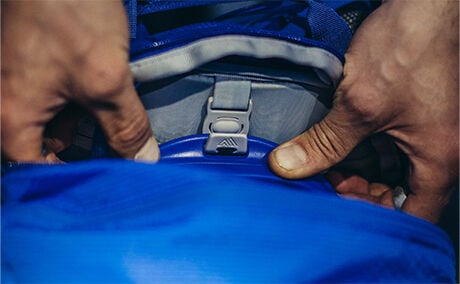 SpeedClip hydration hanger